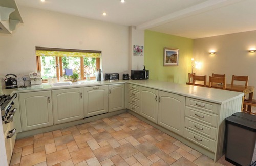 Thornthwaite Cottage | GALLERY CLOISTERS, pet friendly, character holiday cottage in Keswick