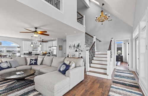Captain's Cove House | Gallops Point - Luxury on the Chincoteague Bay!