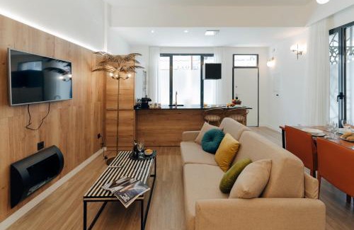 Triana Apartment | Galmen Suites