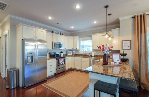 Starkville House | Game Day, 3 Min Walk Downtown, King Beds, Smart Tvs, FirePit