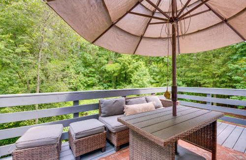 Dacula House | Game Room and Peaceful Deck Dacula Family Home