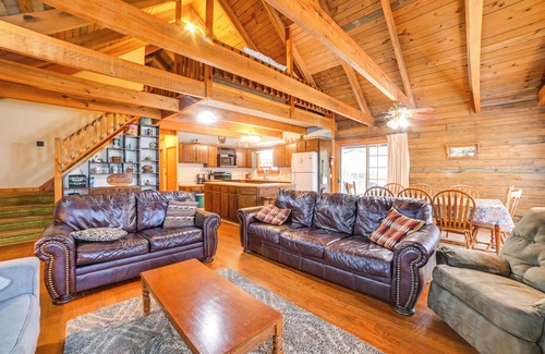 Springville Cabin | Game Room & Decks: Family Cabin in Springville!