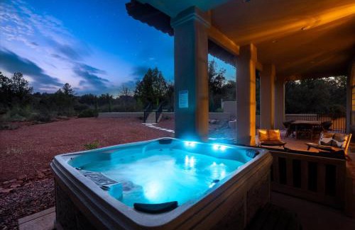 West Sedona House | Game Room Outdoor Fun Hot Tub Games BBQ More