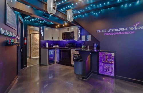 Platte City House | Gaming Suite Groups Sleeps 10 Near Airport