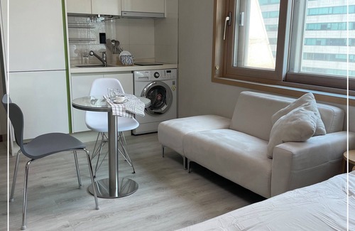 Seocho-dong Apartment | Gangnam Cozy home 7 min to subway Free Parking Elevator