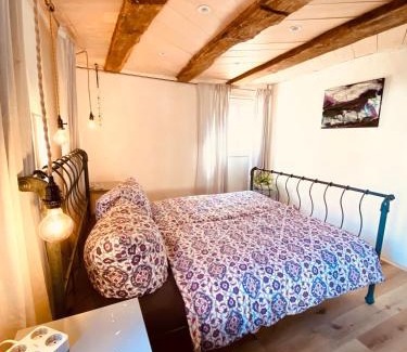 Nehren Apartment | Ganze Wohnung - Erdgeschoss - sehr ruhig - Hundefreundlich - Regendusche - Bodenheizung - Küche - easy Check-in mit Schlüsselbox
