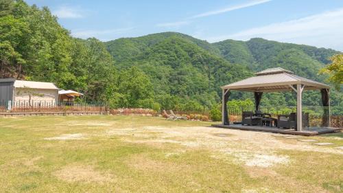 Oeseo House | Gapyeong camp with pet & aegyeonglamping