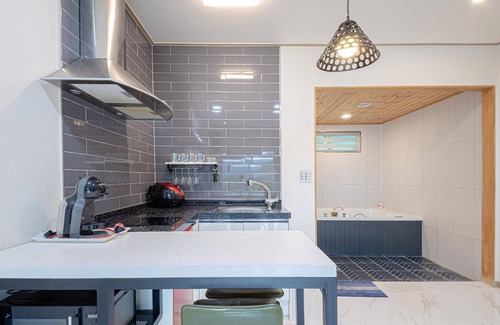 Oeseo House | Gapyeong Gamseong216 Poolvilla Pension