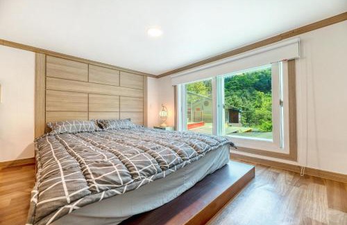 Sang House | Gapyeong Swimteo Pet Pension