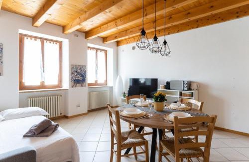 Caprino Veronese Apartment | Garda Lake & Relax - Cottage On The Hill