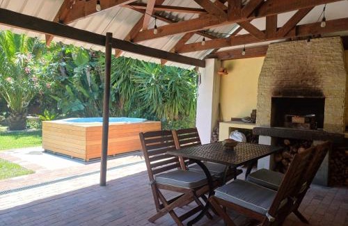 Pinelands Apartment | Garden City Summer