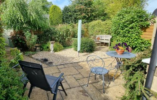 Ashover House | Garden Cottage - Ashover Village near Matlock
