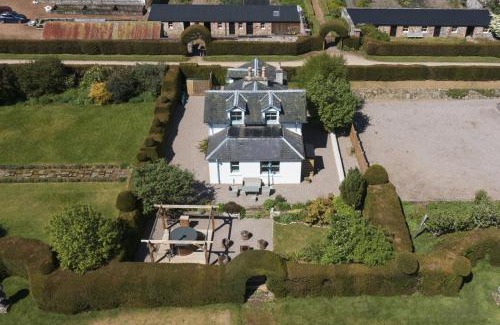 Scaniport House | Garden Cottage