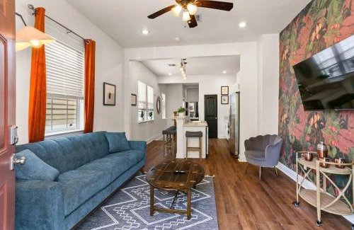 Saint Thomas Development House | Garden District 3BD 2BA Parking Stylish & Unique