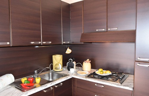 Oggebbio Apartment | Garden Flat by Lake Maggiore
