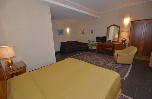 San Giovanni la Punta Hotel | Garden Hotel