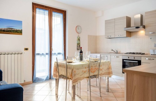 Bastia Umbra Apartment | Garden House - Apt x8 with shared patio