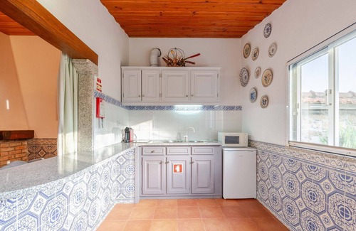 Barroselas House | Garden House at Fountain Retreat I Pool & Sports
