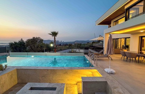 Sogucak Villa | Garden Mansions Luxe Sanctuary