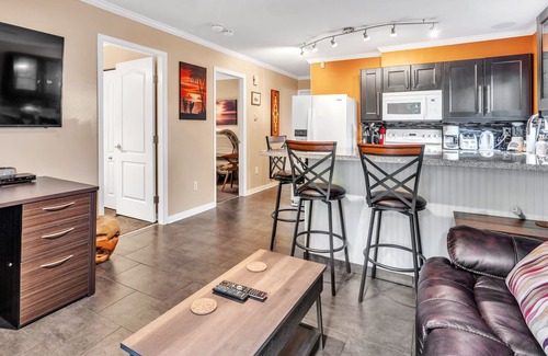 Riley Park Apartment | Garden Oasis Suite Near Popular Main Street 1 Bedroom Apts by Redawning