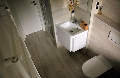 Hovorcovice Apartment | Garden studio apt-FREE parking,close D8,metro,EXPO