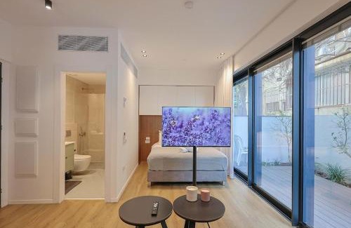 Old North Apartment | Garden Studio Beach Apartment