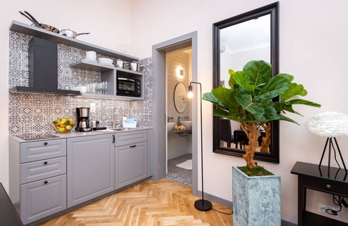 Vinohrady Apartment | Garden Suites Residence by TKC