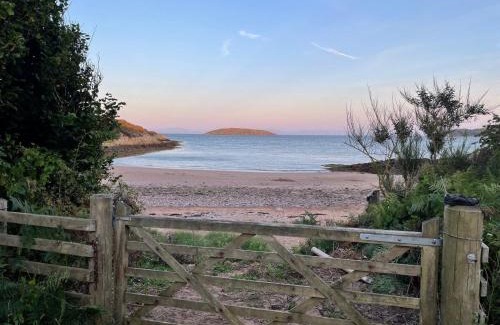Sandyhills House | Gardeners Cottage