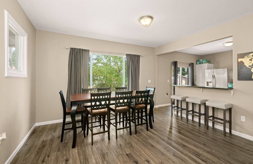 Northtown House | Garland District Modern House - 7 min to Downtown!