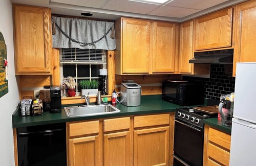 Lewiston Cottage | Garland Golf Cottage on Fountains Hole 10