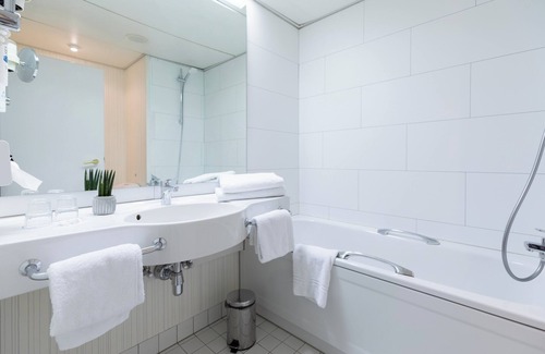 Ruesselsheim Hotel | Garner Hotel Rüsselsheim by IHG
