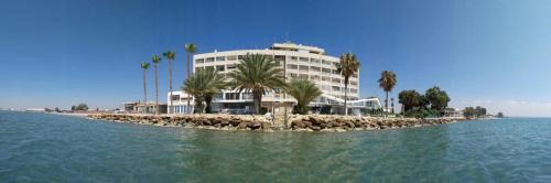 Larnaca District Apartment | GARNET Beach Apartment
