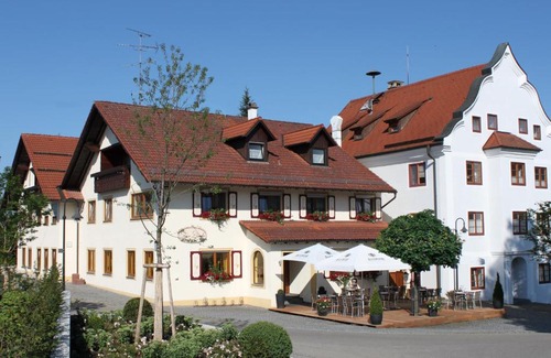 Rot an der Rot House | Gasthaus und Pension Zur Linde