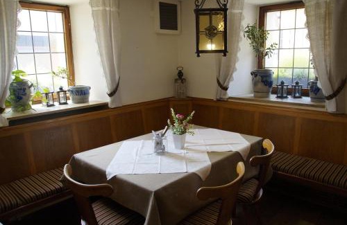 Schillingsfuerst Hotel | Gasthof Adler