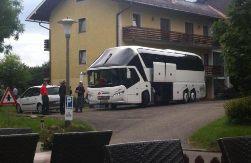 Strass im Attergau House | Gasthof Pension Steinberger