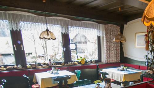 Kirchberg am Wechsel House | Gasthof Pension St. Wolfgang