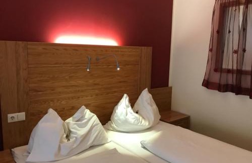 Groß Sierning Hotel | Gasthof Polly