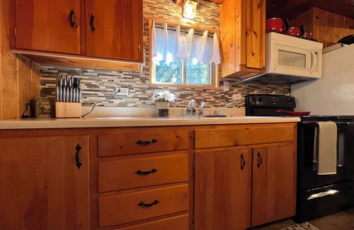 Island Park Cabin | Gateway at the Crossroads! Yellowstone, Henry's Lake & Island Park-sleeps 9
