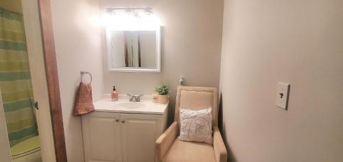 Mendon Apartment | Gateway Condominium Unit 25 Brought to you by GetAway Vacations