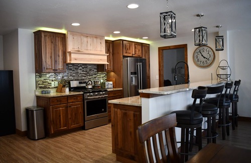 Helena House | Gateway to Great Northern close to historical downtown Helena.