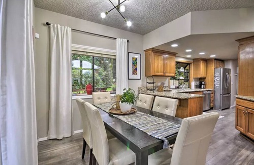 Five Corners House | Gather & Relax Here! Luxurious Oasis Near PDX w/Large Fenced Yard-Pet Friendly!