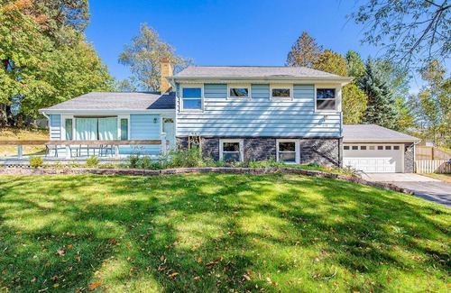Frankfort House | Gathering Place