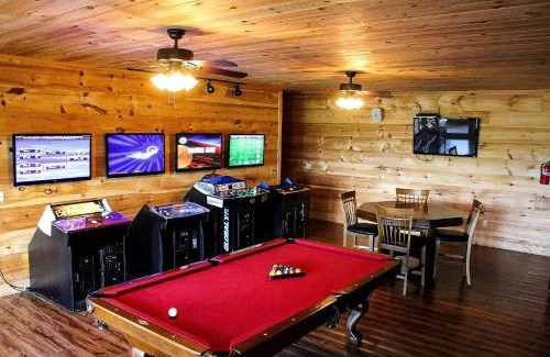 Pittman Center House | Gatlinburg Mansion Cabin