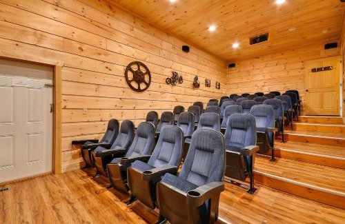 Pittman Center House | Gatlinburg Mansion Cabin