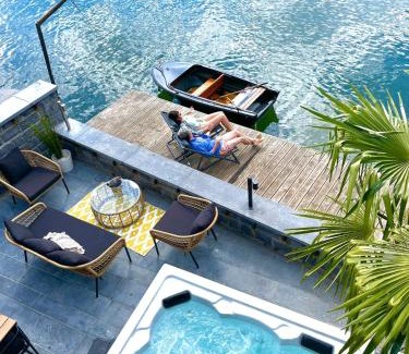 Yvoir Apartment | Gatsby River I