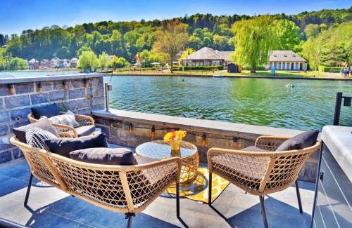 Yvoir Apartment | Gatsby River I
