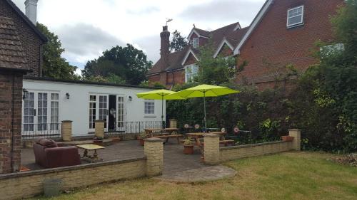 Horley Bed & Breakfast | Gatwick Castle B&B
