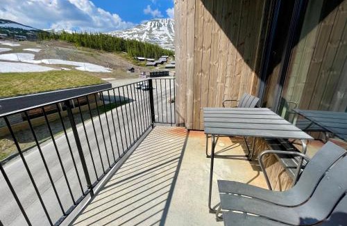 Atra Hostel | Gausta View Boutique Hostel
