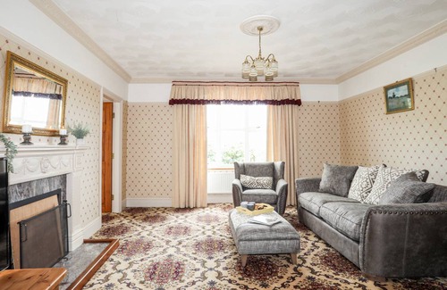 Llanbedrgoch Cottage | Cabin ∙ 4 bedrooms ∙ 7 guests