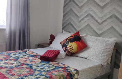 Chadwell Apartment | 75 m² Apartment ∙ 3 bedrooms ∙ 5 guests